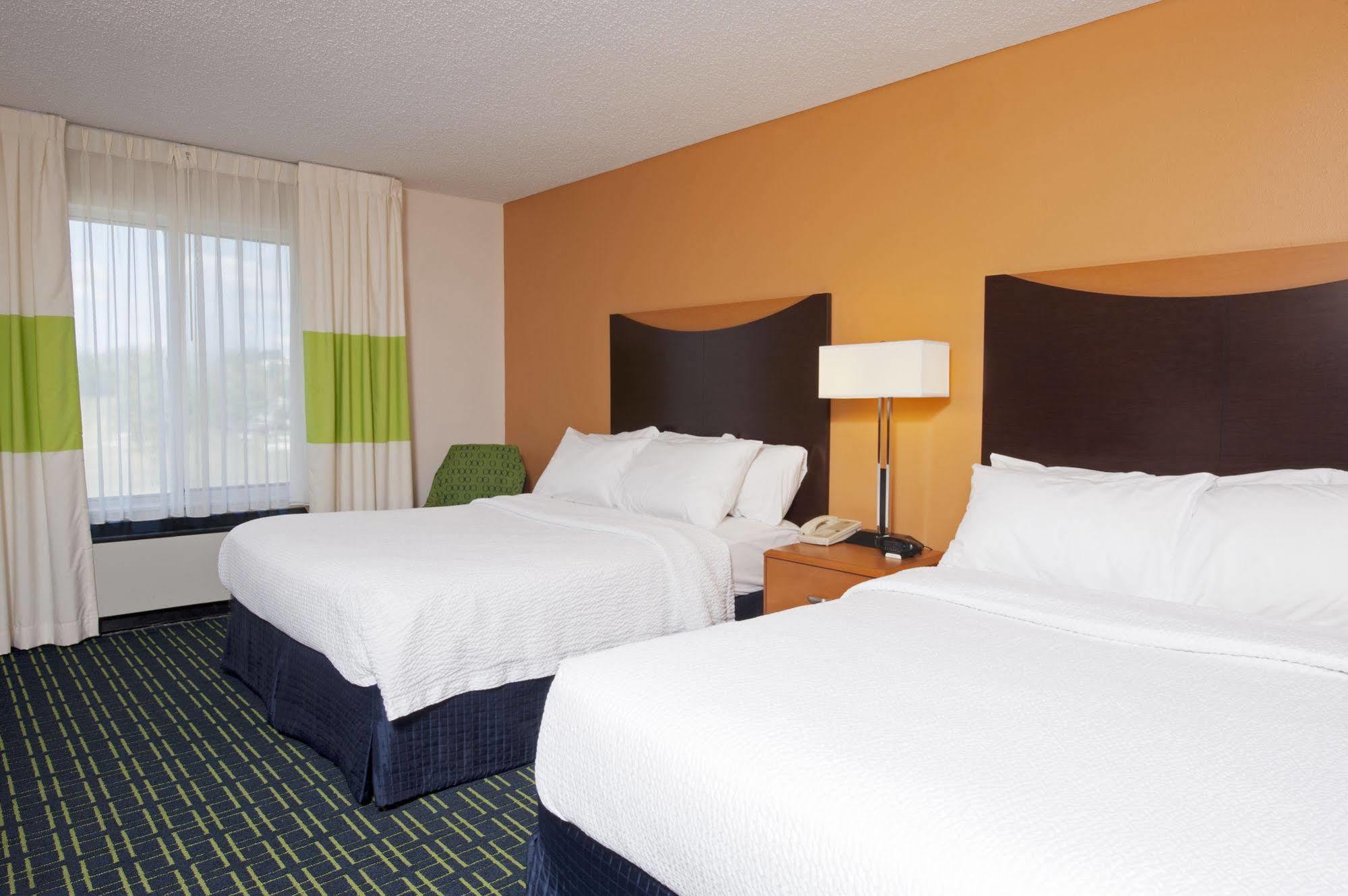 Fairfield Inn & Suites By Marriott Chicago Naperville Exterior photo