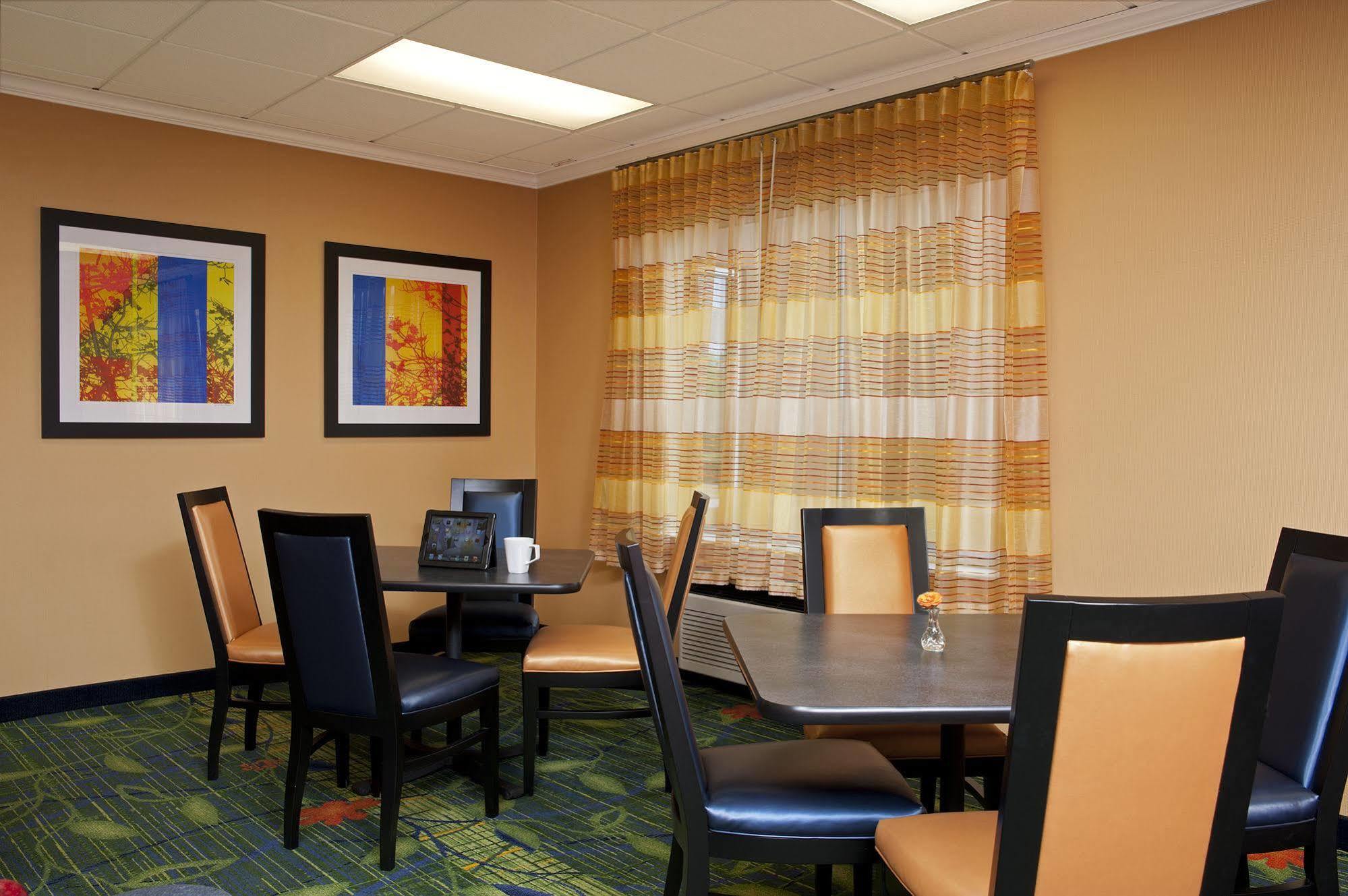 Fairfield Inn & Suites By Marriott Chicago Naperville Exterior photo